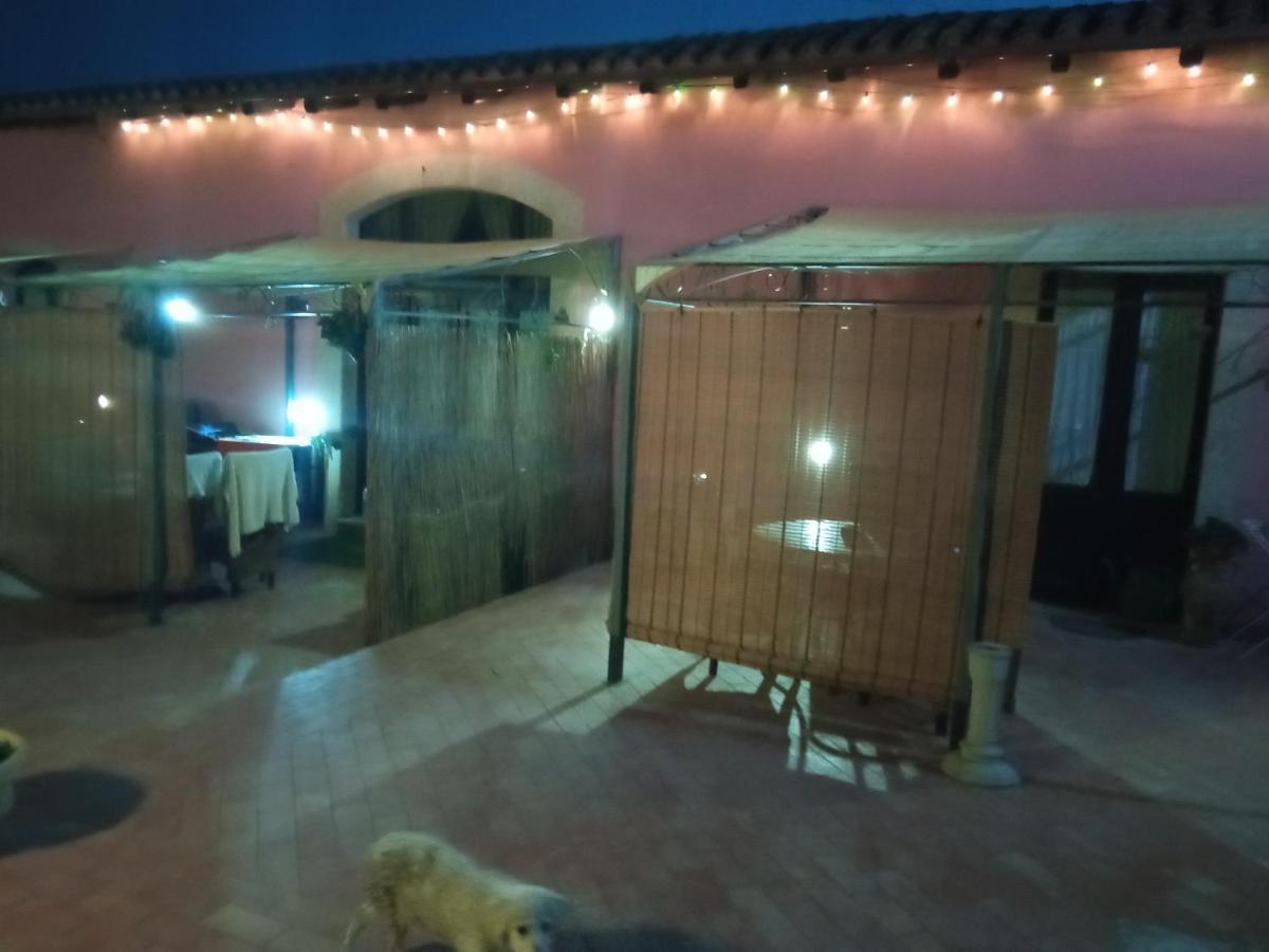 Villa Agriturismo Vita E Natura à Noto Extérieur photo