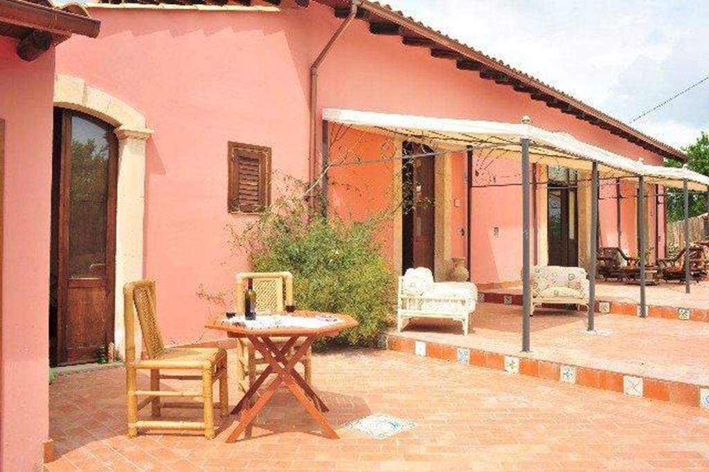 Villa Agriturismo Vita E Natura à Noto Extérieur photo