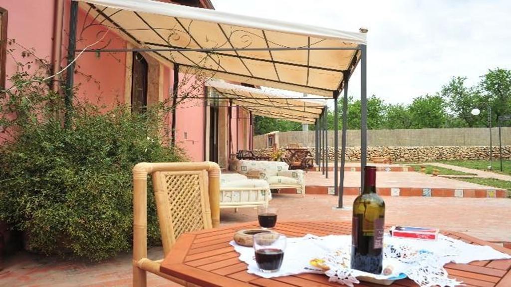 Villa Agriturismo Vita E Natura à Noto Extérieur photo